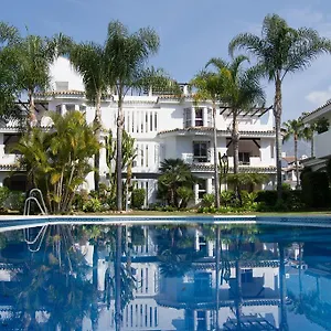 Apartamento Y Casas Serinamar- Banús,, Marbella